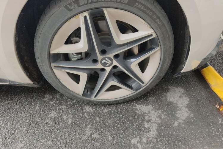 Used Rising F7 2023 Revised Edition Advanced Version Right Front Wheel Hub