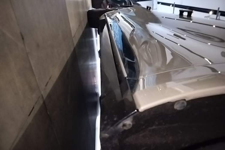 Used Rising F7 2023 Long-Range Pro Edition Right Side Sill