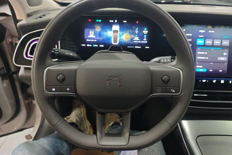 Used Rising F7 2023 Revised Version Long-Range Pro Edition Steering Wheel