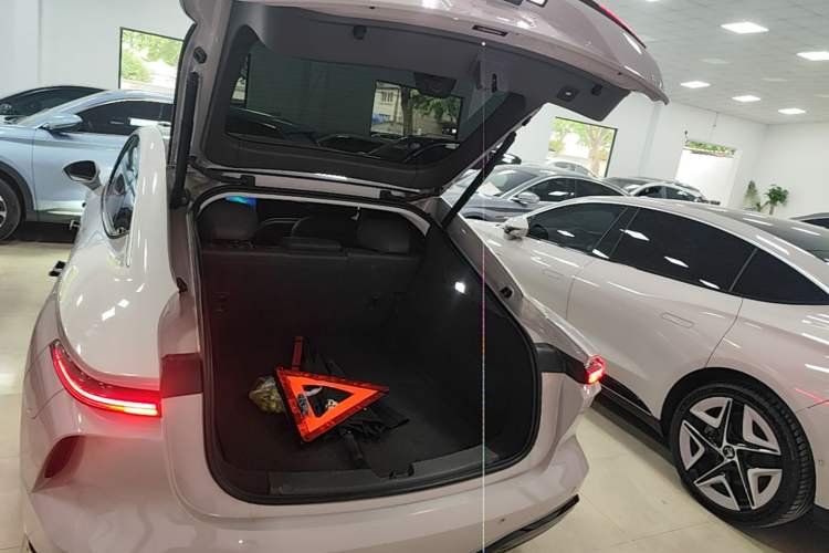 Used Rising F7 2023 Advanced Edition Trunk