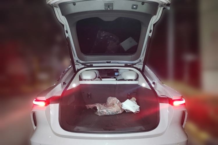 Used Rising F7 2023 Long-Range Pro Edition Trunk