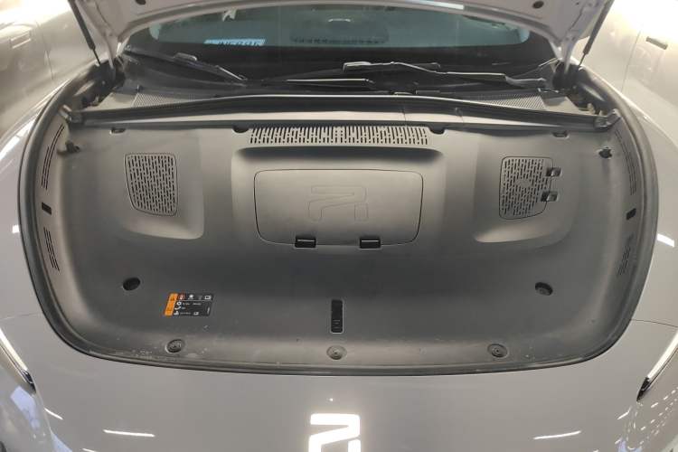 Used Rising F7 2023 Advanced Edition Engine Bay