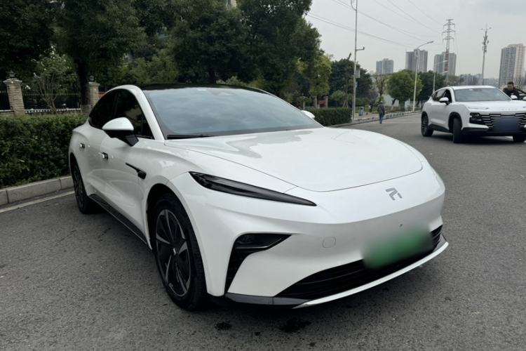 Used Rising F7 2023 Advanced Edition Exterior 5