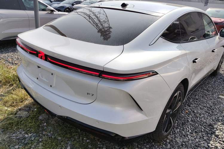 Used Rising F7 2023 Advanced Edition Exterior 5