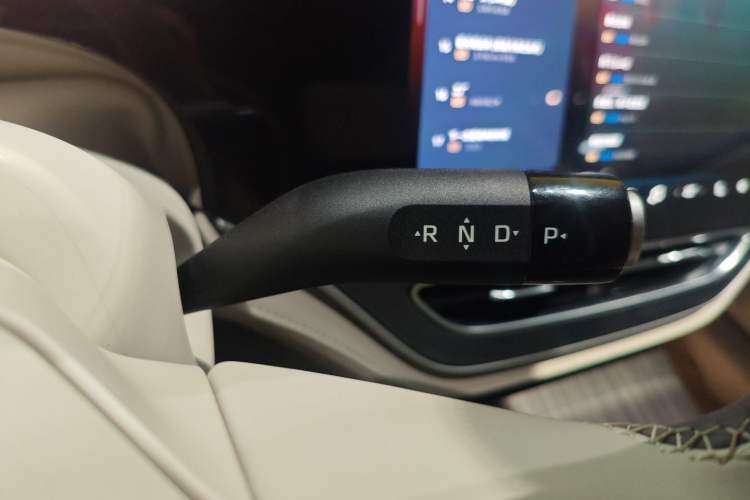 Used Rising F7 2023 Advanced Pro Edition Gear Lever