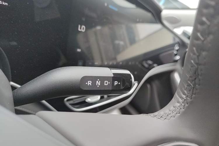 Used Rising F7 2023 Advanced Pro Edition Gear Lever
