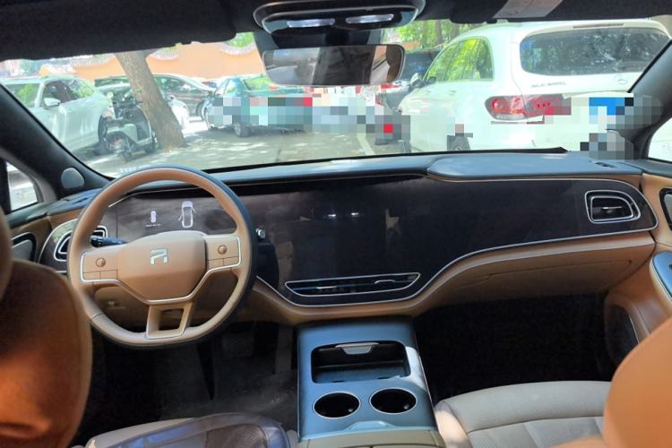 Used Rising F7 2023 Advanced Edition Interior 2