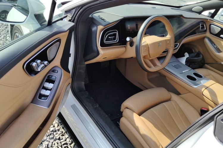Used Rising F7 2023 Advanced Edition Interior 3