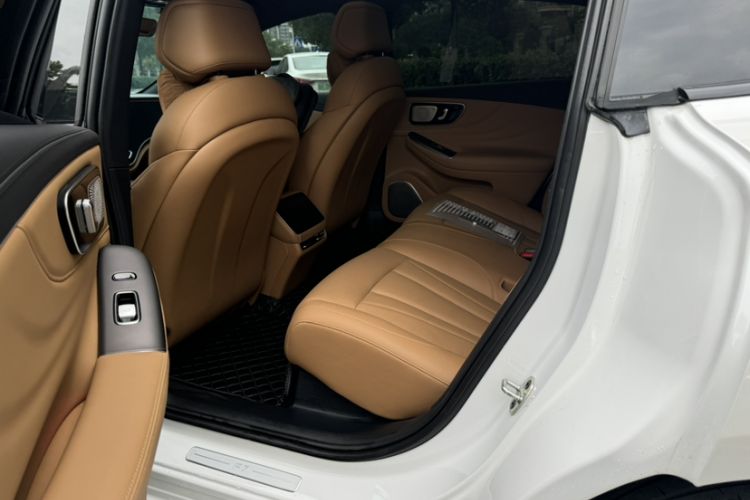 Used Rising F7 2023 Advanced Edition Interior 5