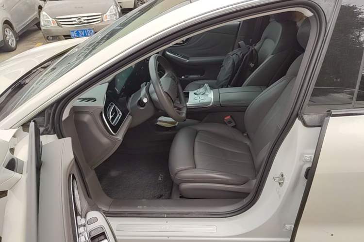 Used Rising F7 2023 Advanced Pro Edition Left Front Seat