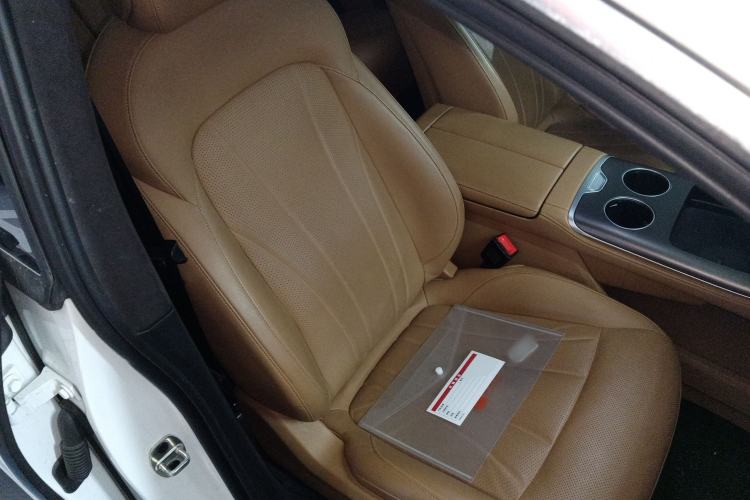 Used Rising F7 2023 Long-Range Edition Right Front Seat
