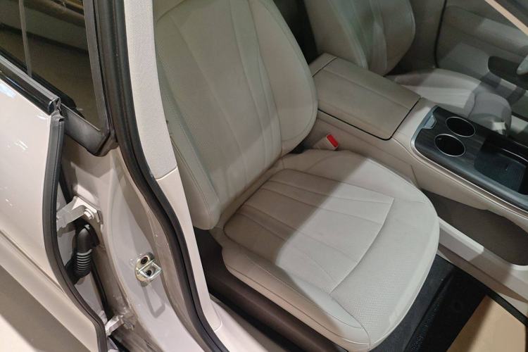 Used Rising F7 2023 Advanced Pro Edition Right Front Seat