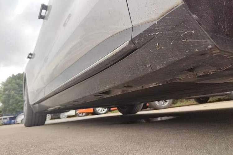 Used Rising F7 2023 Advanced Pro Edition Right Side Sill