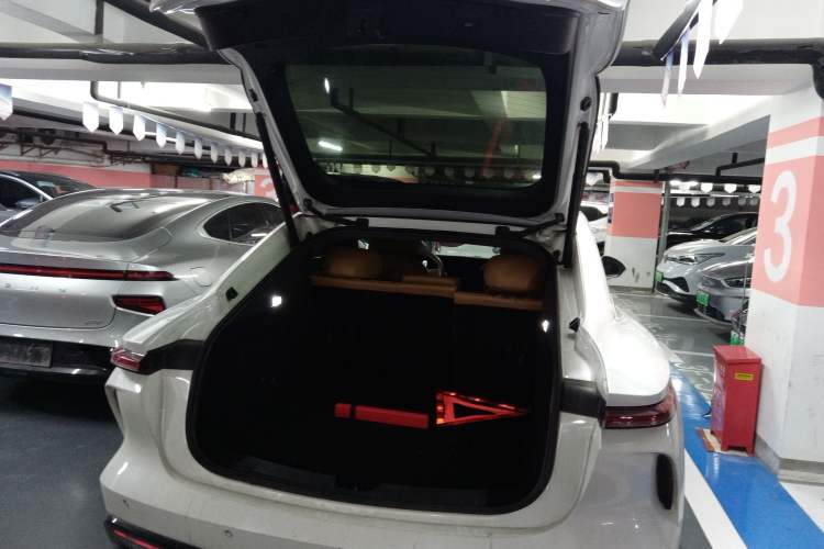 Used Rising F7 2023 Long-Range Edition Trunk