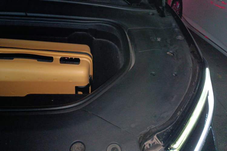 Used Rising MARVEL R 2021 Rear-Drive PRO Edition Engine Bay Left
