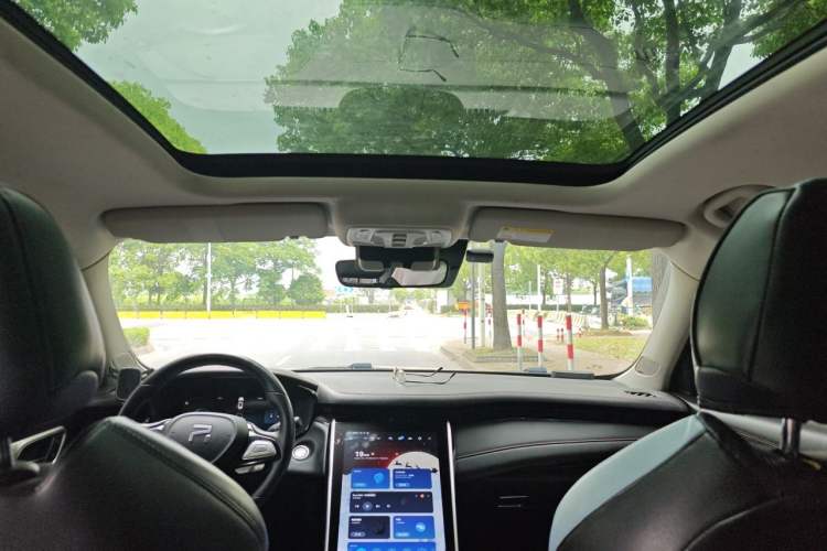 Used Rising MARVEL R 2021 Rear-Drive PRO Edition Headliner