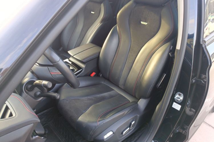Used Rising MARVEL R 2021 Rear-Drive PRO Edition Interior 4
