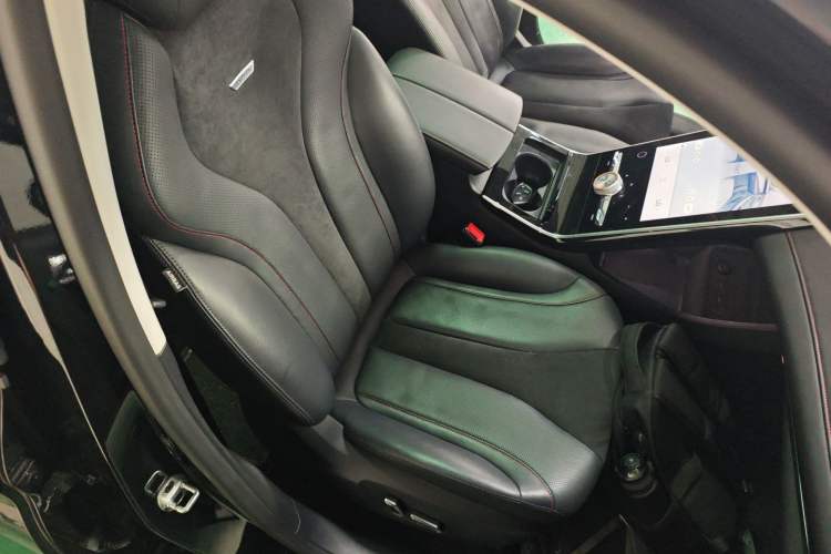 Used Rising MARVEL R 2021 Rear-Drive PRO Edition Right Front Seat