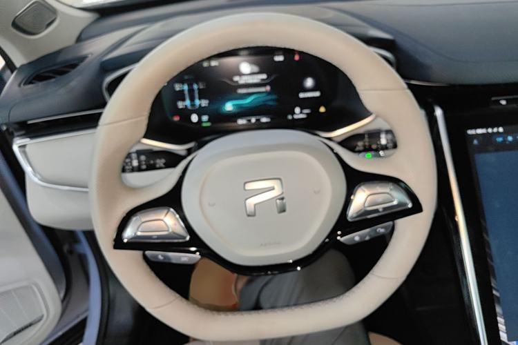 Used Rising MARVEL R 2021 Rear-Drive PRO Edition Steering Wheel