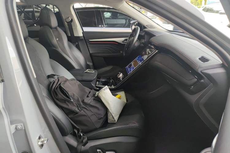 Used Rising MARVEL R 2021 Rear-Drive PRO Edition Right Front Seat