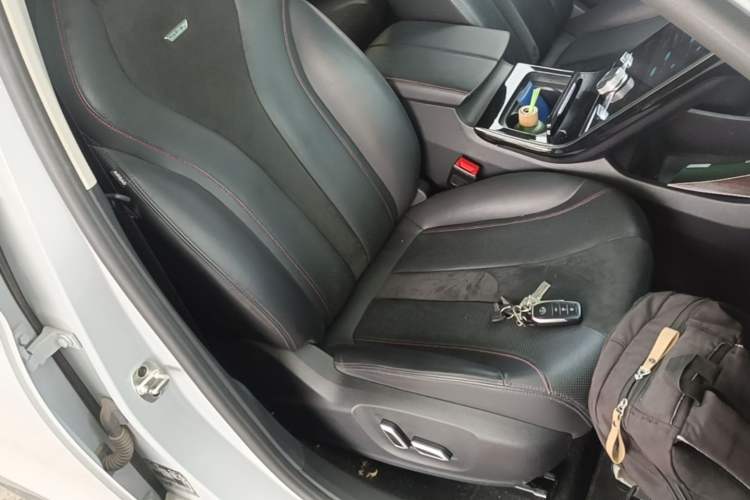 Used Rising MARVEL R 2021 Rear-Drive PRO Edition Right Front Seat