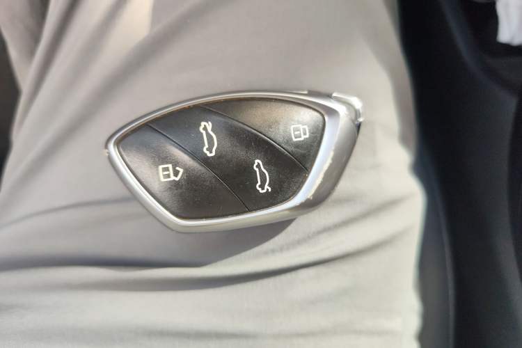 Used Rising MARVEL R 2021 Rear-Drive PRO Edition Vehicle Key