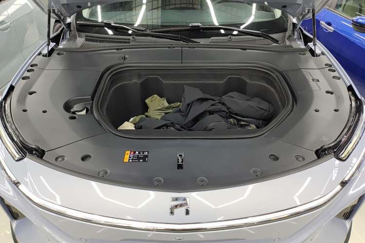 Used Rising MARVEL R 2021 Rear-Drive PRO Edition Engine Bay