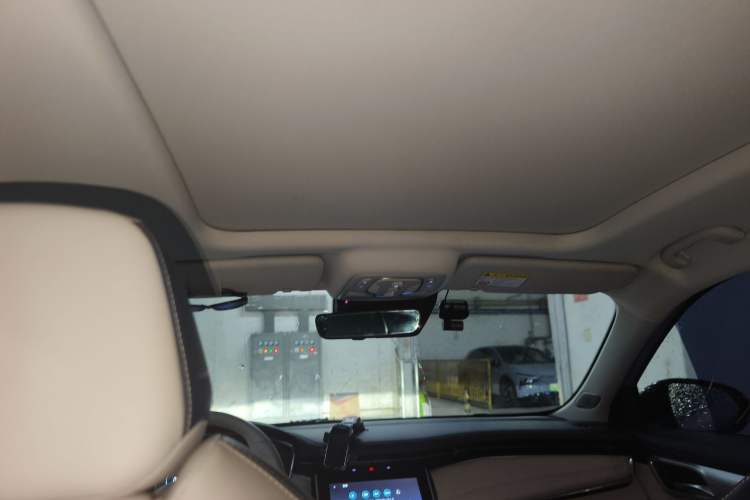 Used Rising MARVEL R 2021 Rear-Drive PRO Edition Headliner