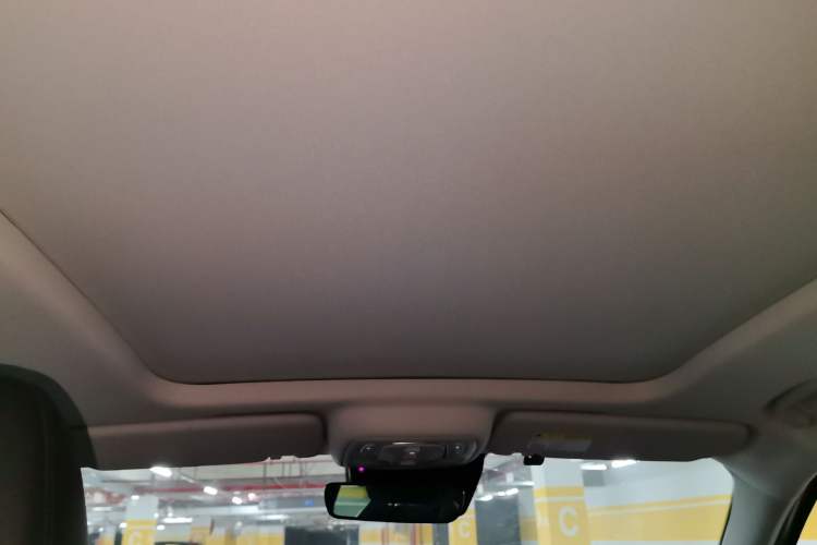 Used Rising MARVEL R 2021 Rear-Drive PRO Edition Headliner