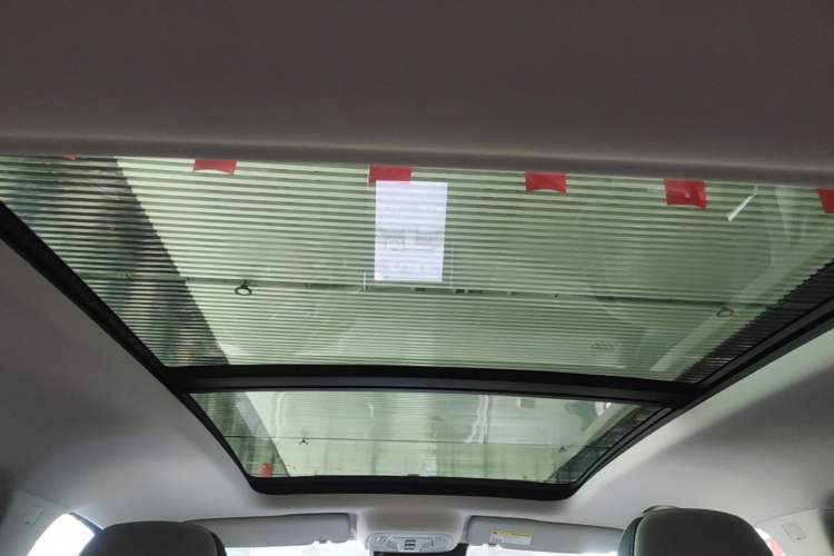 Used Rising MARVEL R 2021 Rear-Drive PRO Edition Headliner