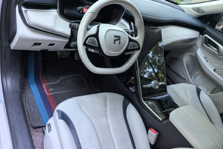 Used Rising MARVEL R 2021 Four-Wheel-Drive PRO Edition Interior 5