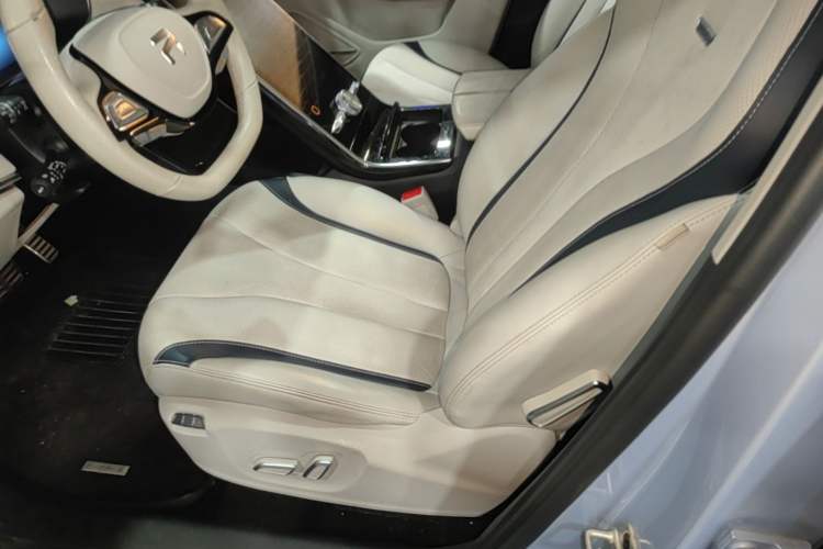 Used Rising MARVEL R 2021 Rear-Drive PRO Edition Left Front Seat