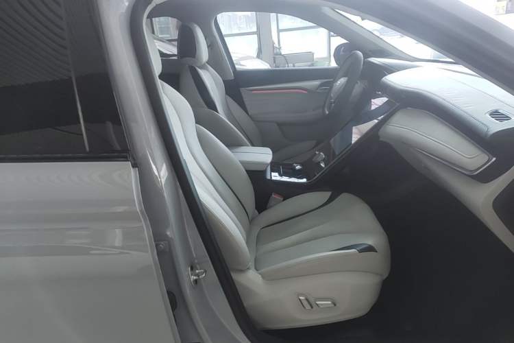Used Rising MARVEL R 2021 Rear-Drive PRO Edition Right Front Seat