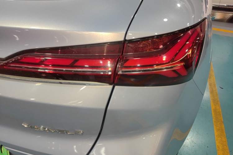 Used Rising MARVEL R 2021 Rear-Drive PRO Edition Right Rear Taillight