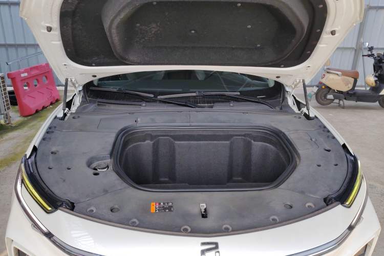 Used Rising MARVEL R 2021 Rear-Drive PRO Edition Engine Bay