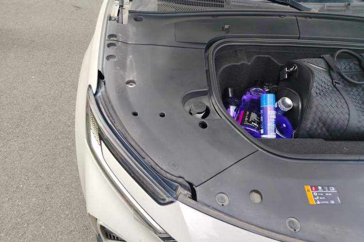 Used Rising MARVEL R 2021 Rear-Drive PRO Edition Engine Bay Right