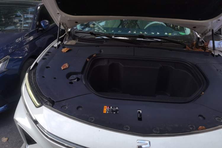 Used Rising MARVEL R 2021 Rear-Drive PRO Edition Engine Bay Right