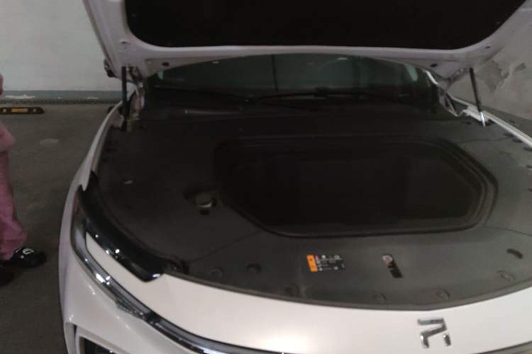 Used Rising MARVEL R 2021 Rear-Drive Standard Edition Engine Bay Right