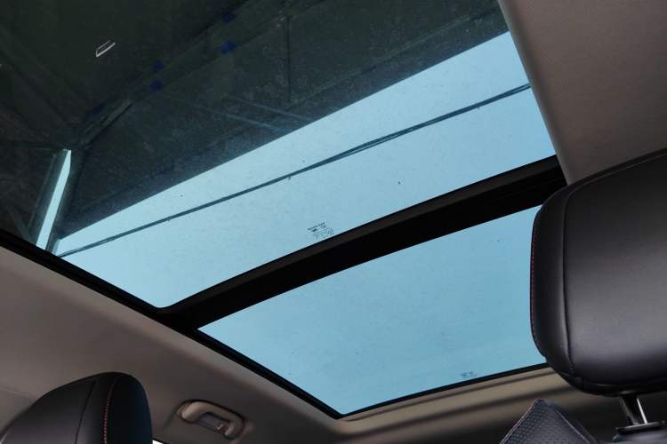 Used Rising MARVEL R 2021 Rear-Drive PRO Edition Headliner