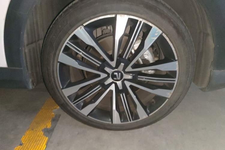 Used Rising MARVEL R 2021 Rear-Drive Standard Edition Right Front Wheel Hub