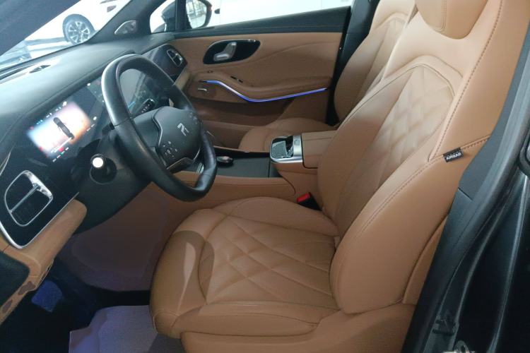 Used Rising R7 2023 Rear-Drive Screen King Pro Edition Left Front Seat