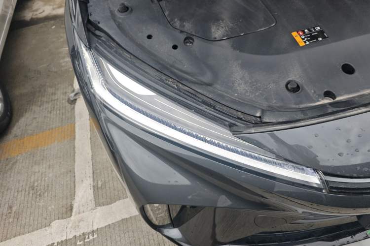 Used Rising R7 2024 Advanced Edition Right Front Headlight