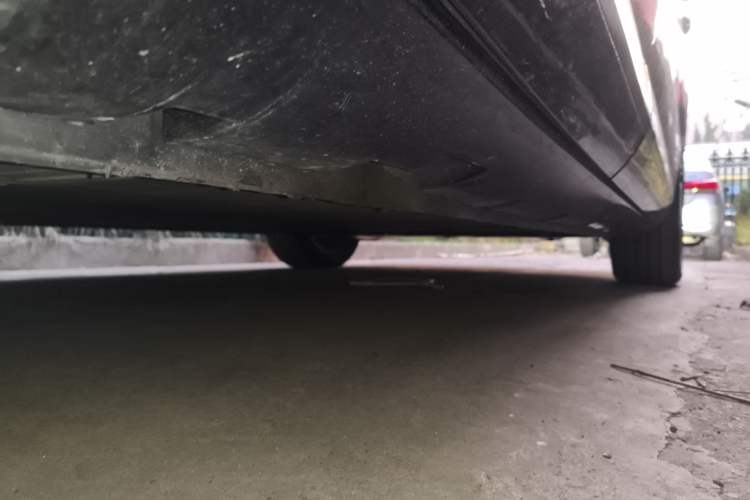 Used Rising R7 2022 Long-Range Advanced Edition Chassis Rear Right