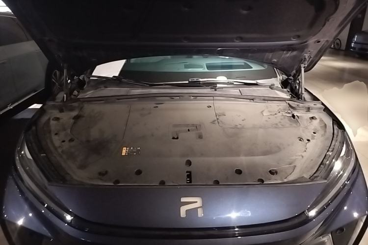 Used Rising R7 2022 Flagship Advanced Edition Engine Bay