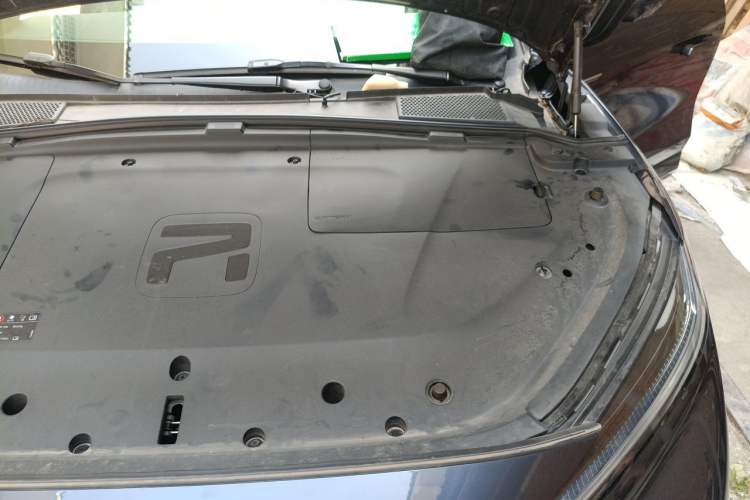 Used Rising R7 2022 Long-Range Advanced Edition Engine Bay Left