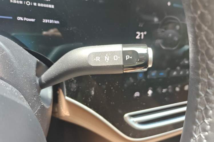 Used Rising R7 2022 Flagship Advanced Edition Gear Lever