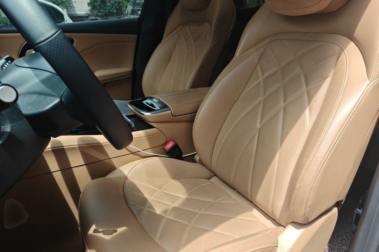 Used Rising R7 2022 Flagship Advanced Edition Left Front Seat