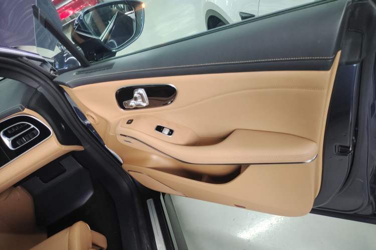 Used Rising R7 2022 Standard Advanced Version Right Front Door Interior