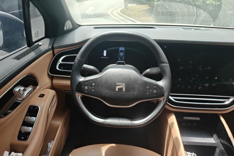 Used Rising R7 2022 Flagship Advanced Edition Steering Wheel