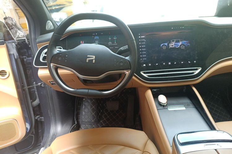 Used Rising R7 2022 Long-Range Advanced Edition Steering Wheel